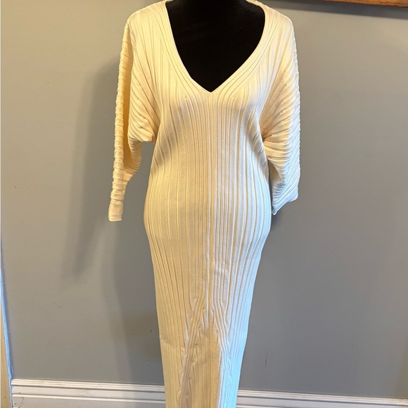 Maeve By Anthropologie Maris Midi V-Neck Sweater Dress Back Split Cream Size M - Picture 3 of 12